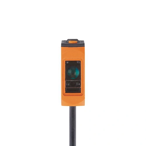 Cảm biến IFM O6P700
