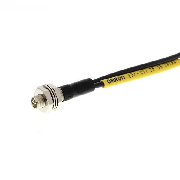 Cảm biến Omron E32-D11 2M