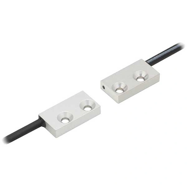 Cảm biến Omron E32-T15XR 2M