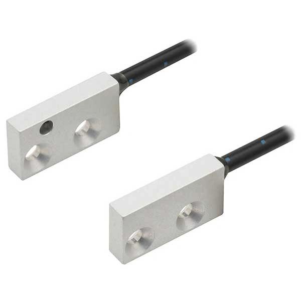 Cảm biến Omron E32-T15Z 2M