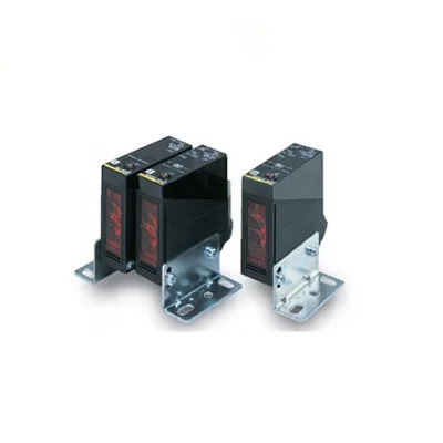 Cảm biến Omron E3JM-R4M4T