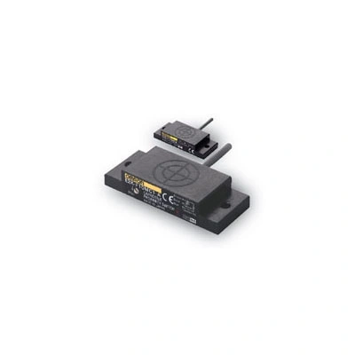 Cảm biến Omron E2K-F10MC1 2M
