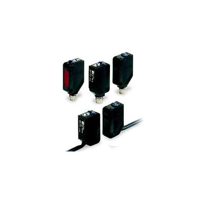Cảm biến Omron E3Z-L81-IL2 2M