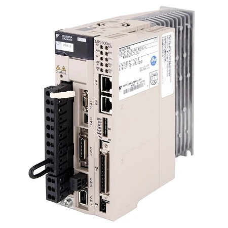 Servo Yaskawa SGD7S-120AE0A000300 1.5kW