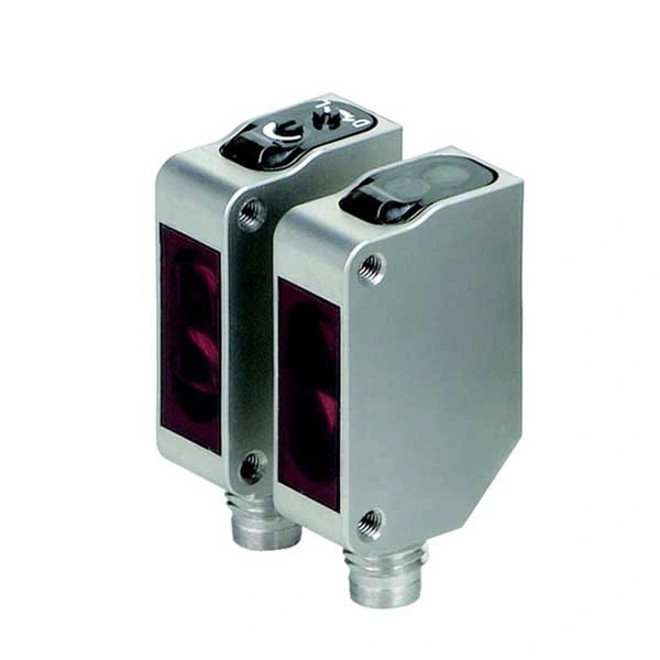 Cảm biến Omron E3ZM-CT66