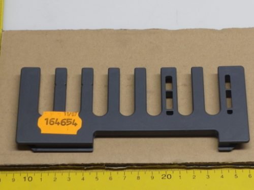 FR-F740-00170-00380 COVER WIRING – Nắp nhựa đi dây biến tần Mitsubishi