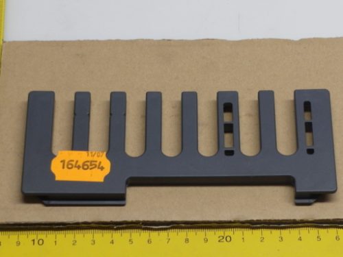 Nắp nhựa đi dây biến tần FR-F740-00170-00380 Mitsubishi