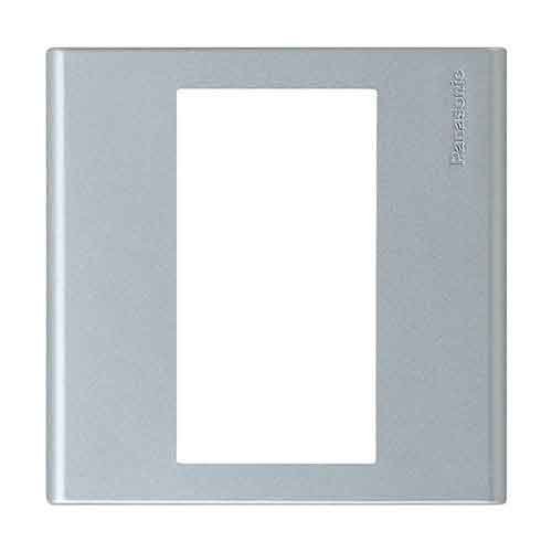 Mặt vuông cho 3 thiết bị (Trắng ánh kim) Panasonic