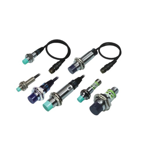 Cảm biến tiệm cận Hanyoung UP8RM-1-5PA 8mm 1.5mm PNP 12-24V